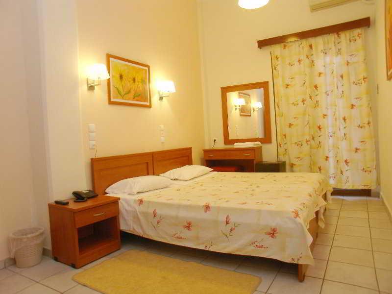 Hotel Kronio Olimpia Habitación foto
