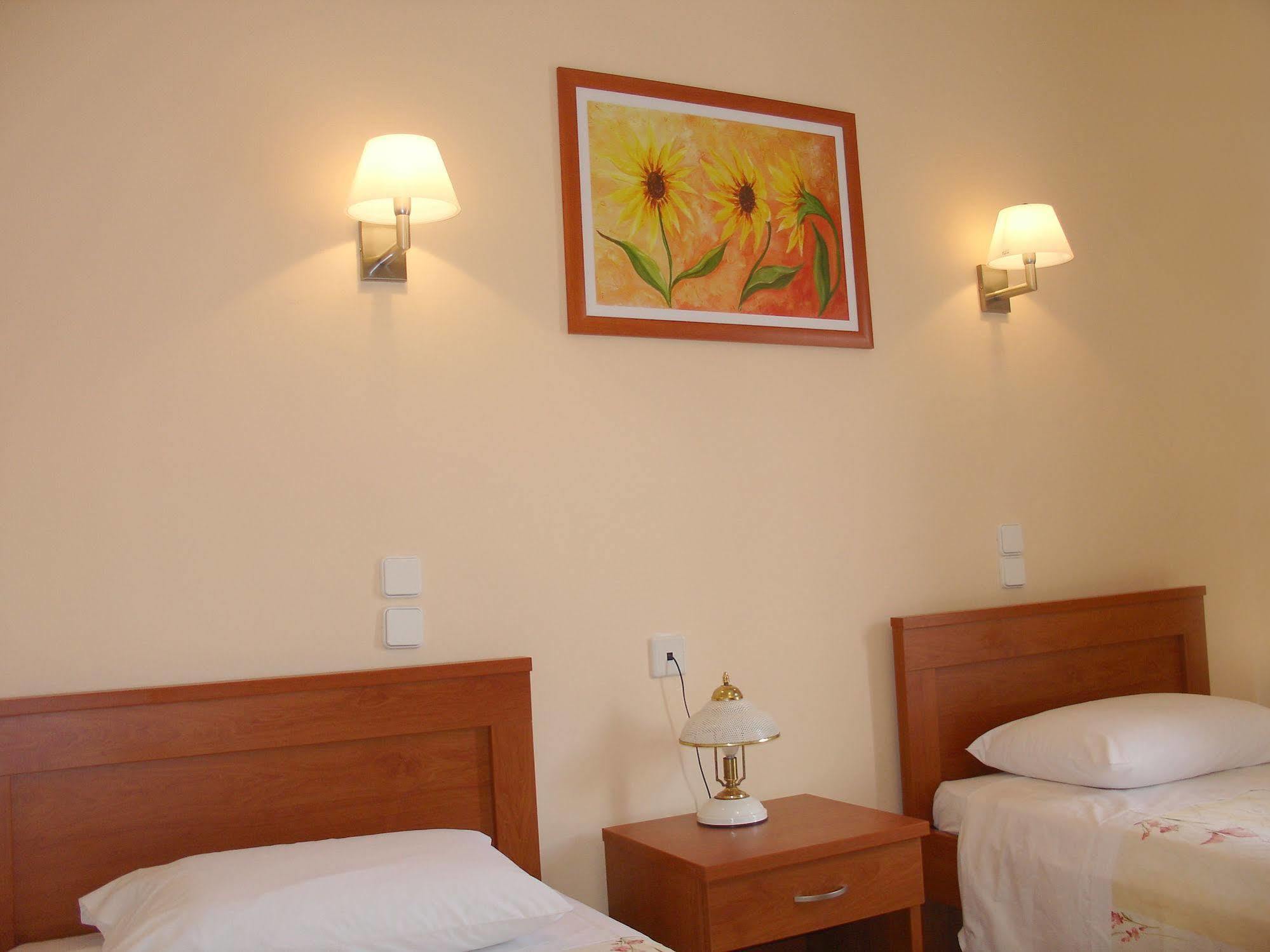 Hotel Kronio Olimpia Habitación foto